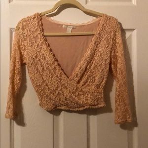 Lace cropped top